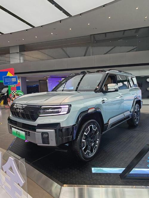 佛山207比亚迪方程豹硬派越野的爆款，英菲尼迪35周年与你共成长